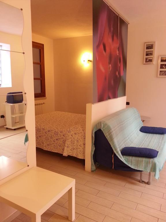 L'Ogliera Appartamenti Dell'Aia Pomonte Zimmer foto